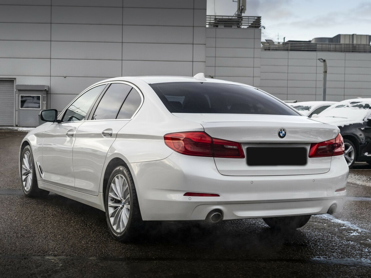 BMW 5 серии с пробегом — 2017 год. Фото: #6