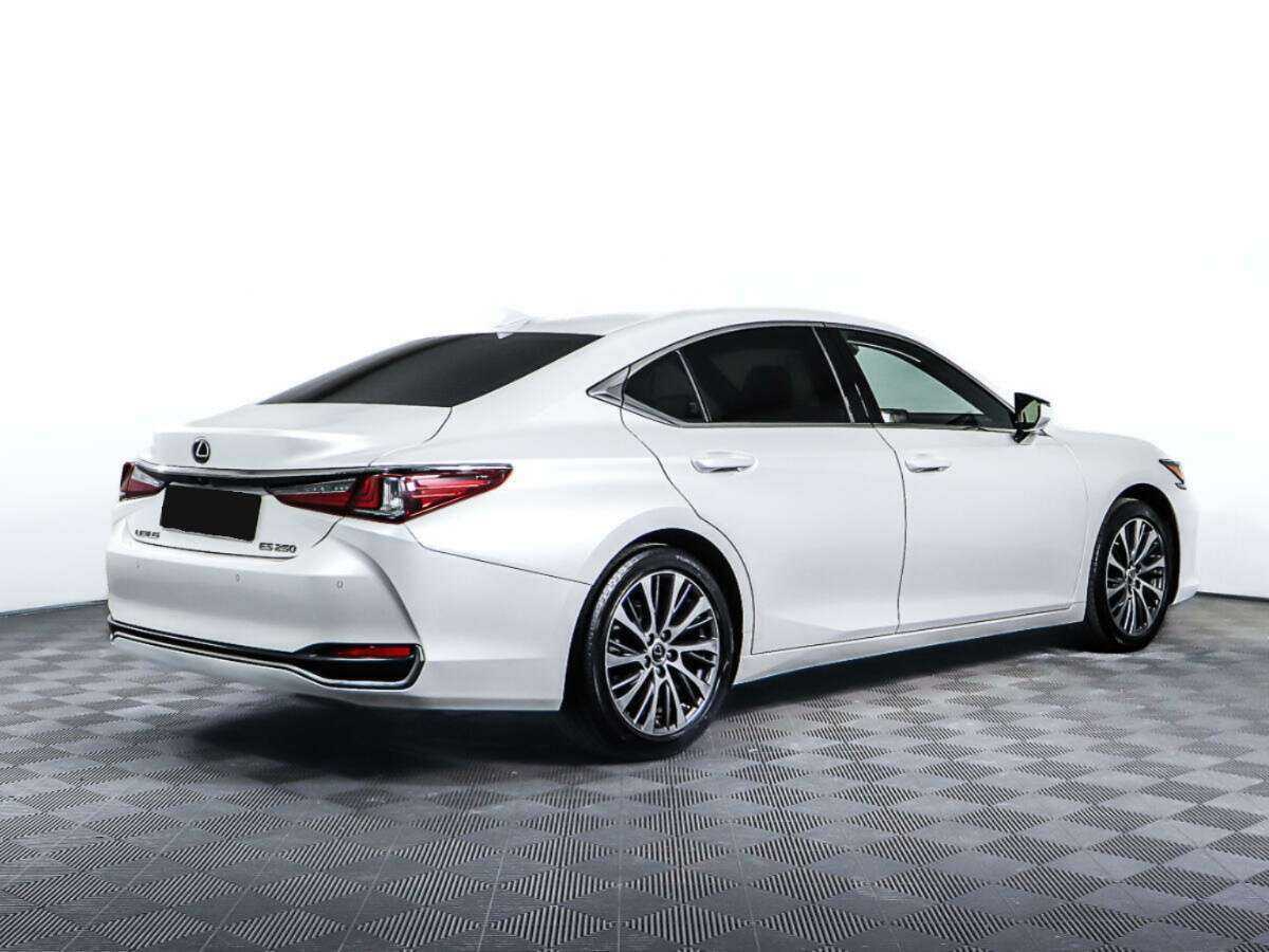 Lexus ES с пробегом — 2019 год. Фото: #4