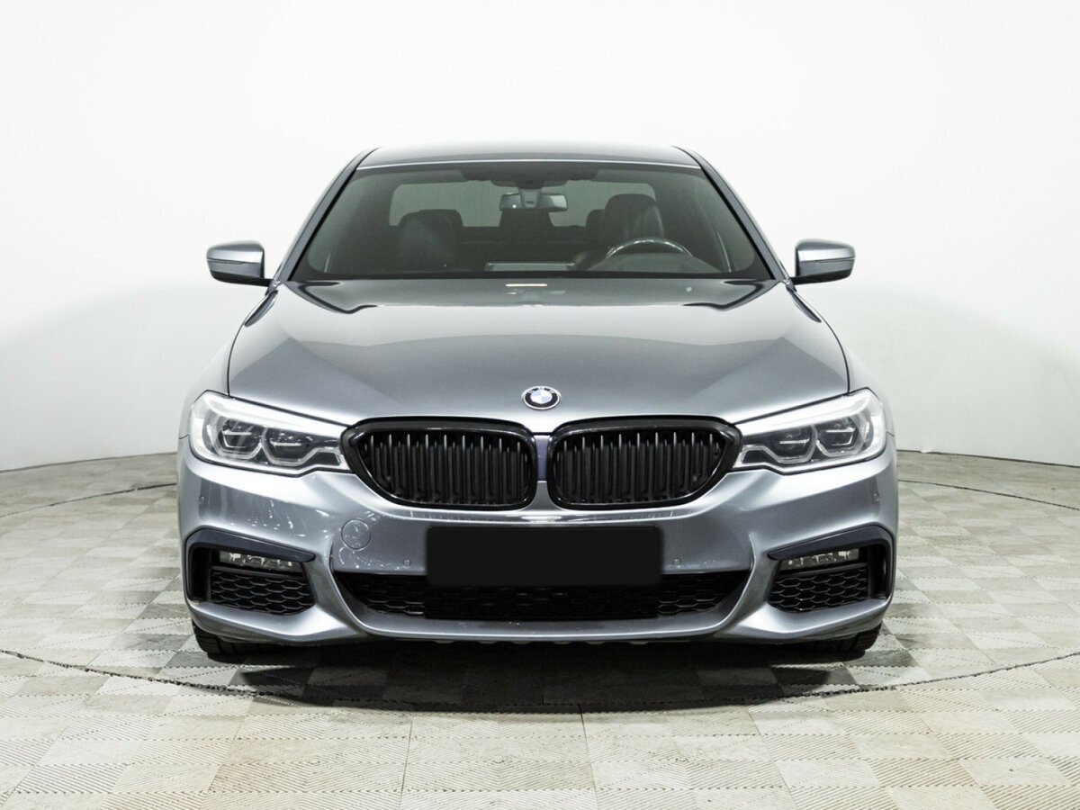BMW 5 серии с пробегом — 2019 год. Фото: #1