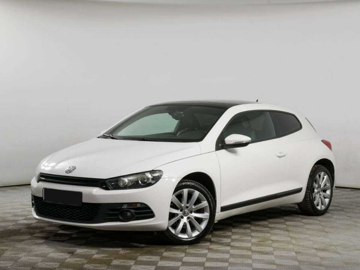 Volkswagen Scirocco с пробегом — 2013 год. Фото: #0