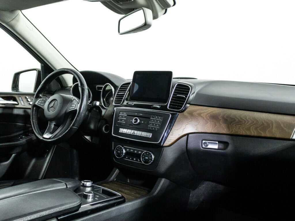 Mercedes-Benz GLE с пробегом — 2016 год. Фото: #8