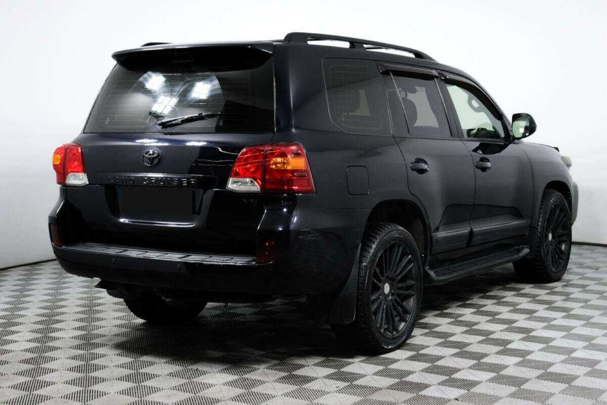 Toyota Land Cruiser с пробегом — 2012 год. Фото: #4