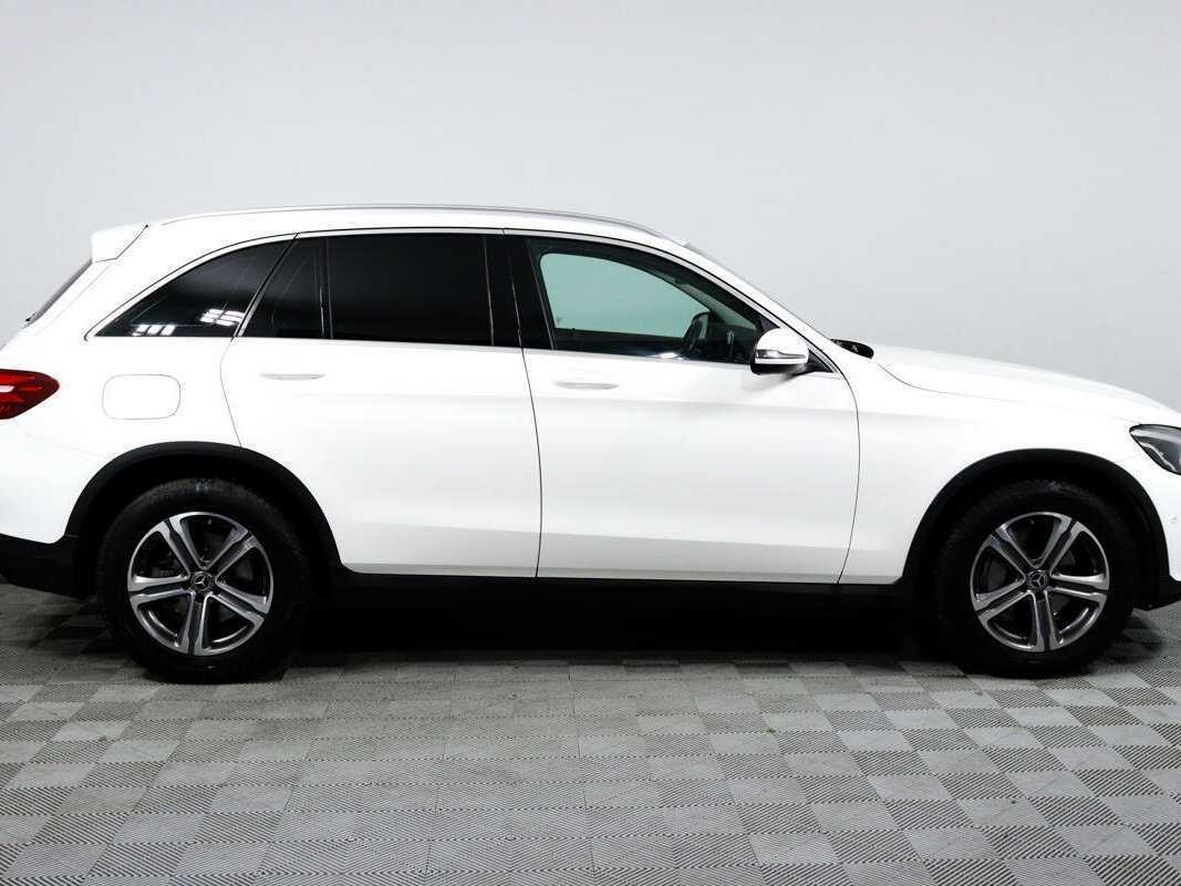 Mercedes-Benz GLC с пробегом — 2017 год. Фото: #3