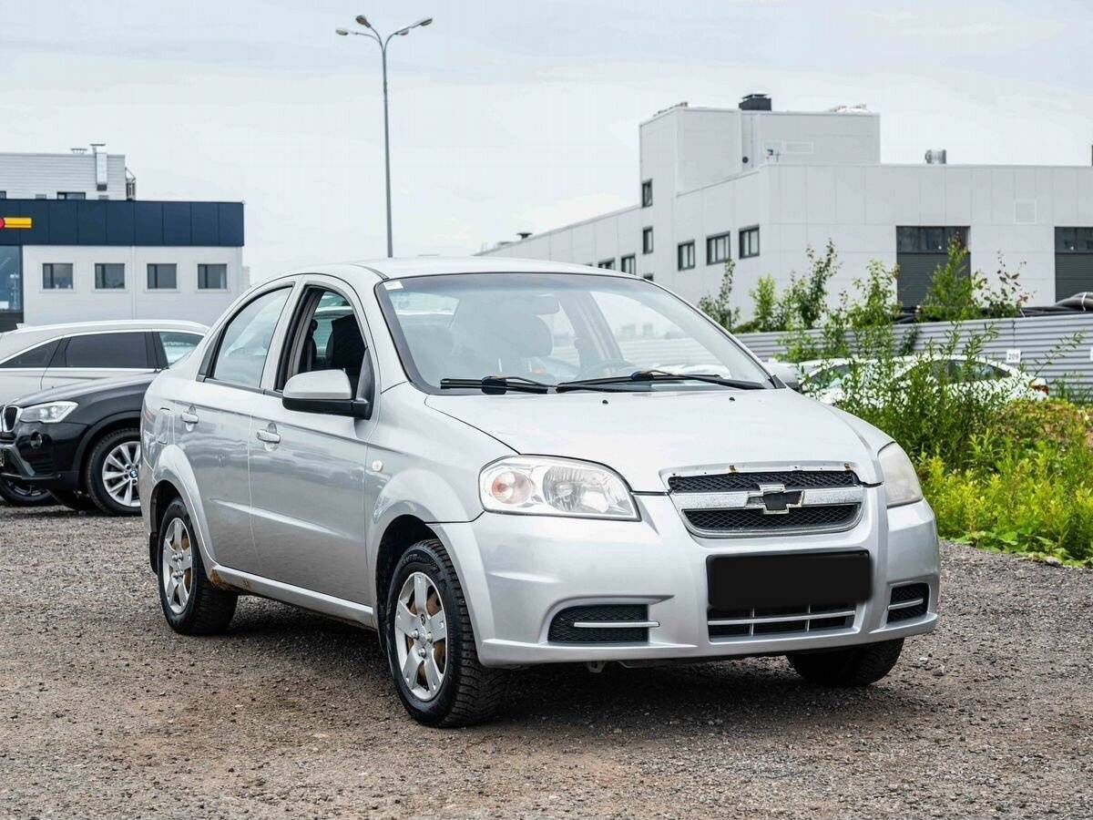 Chevrolet Aveo с пробегом — 2010 год. Фото: #2