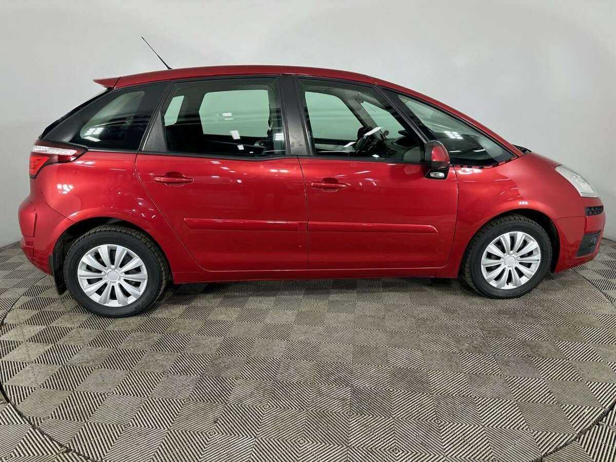 Citroen C4 Picasso с пробегом — 2012 год. Фото: #3
