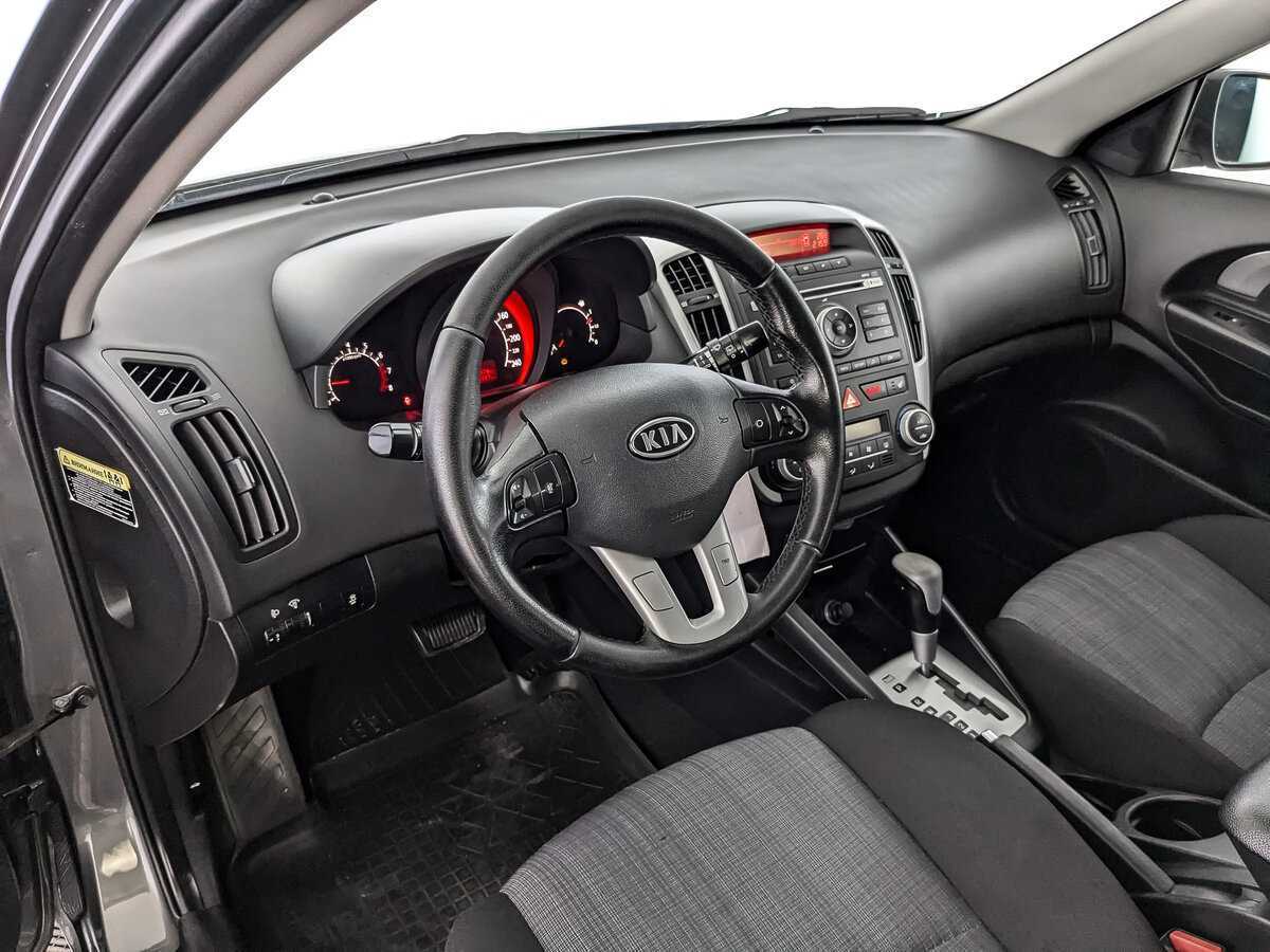 Kia Ceed с пробегом — 2011 год. Фото: #10