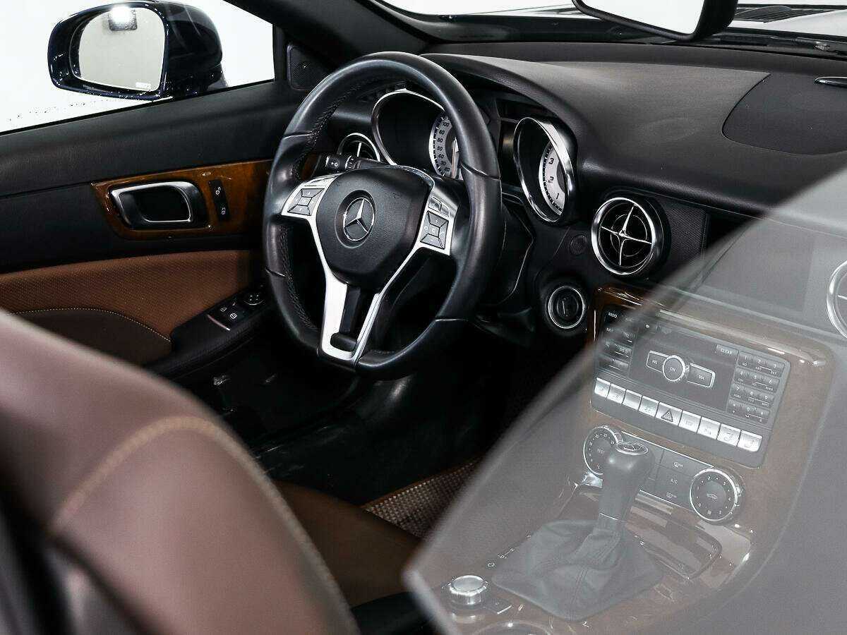 Mercedes-Benz SLK-Класс с пробегом — 2014 год. Фото: #17