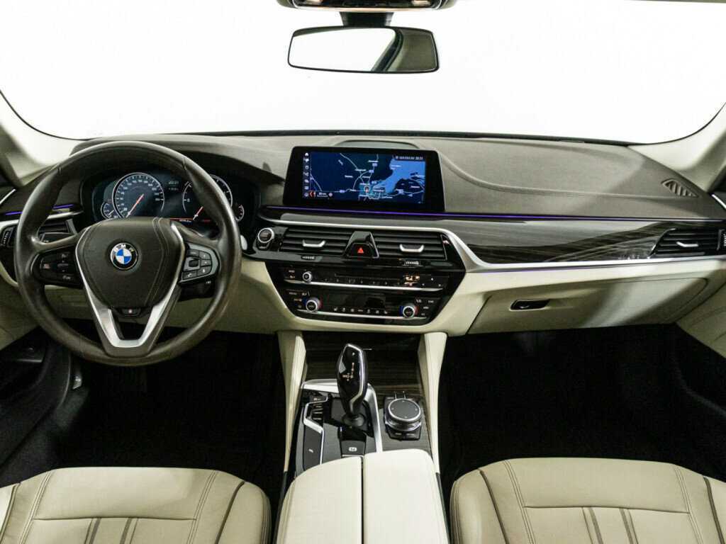 BMW 5 серии с пробегом — 2016 год. Фото: #12