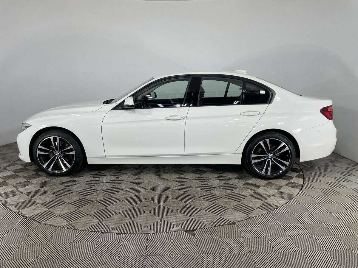 BMW 3 серии с пробегом — 2018 год. Фото: #4