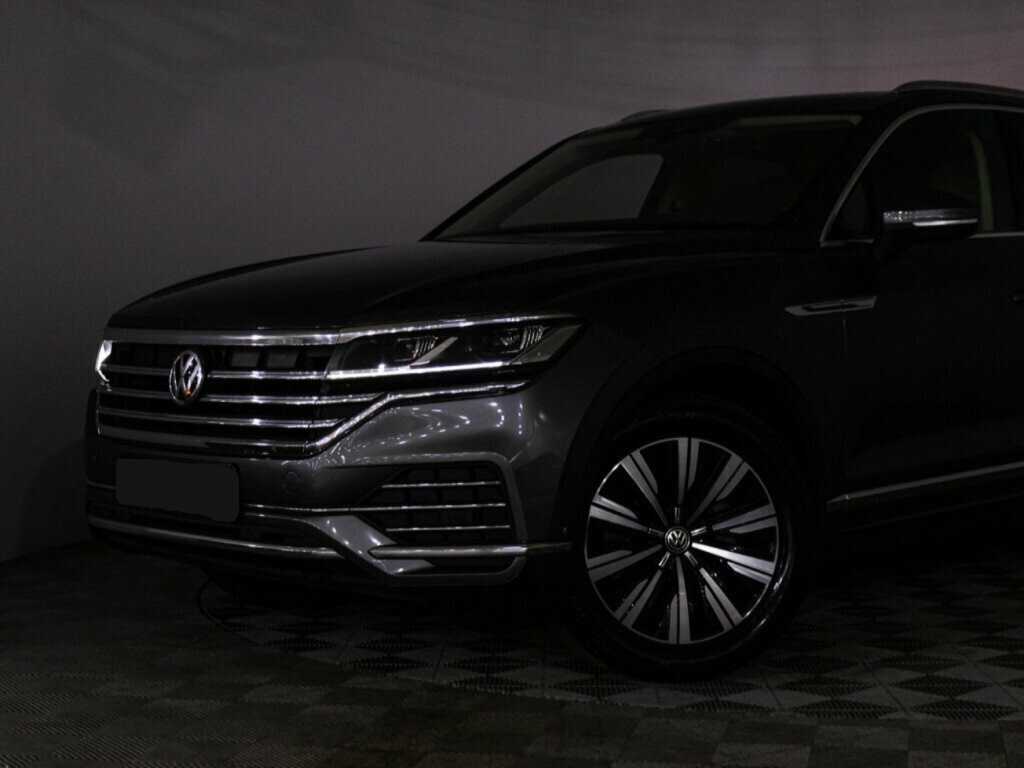 Volkswagen Touareg с пробегом — 2020 год. Фото: #33