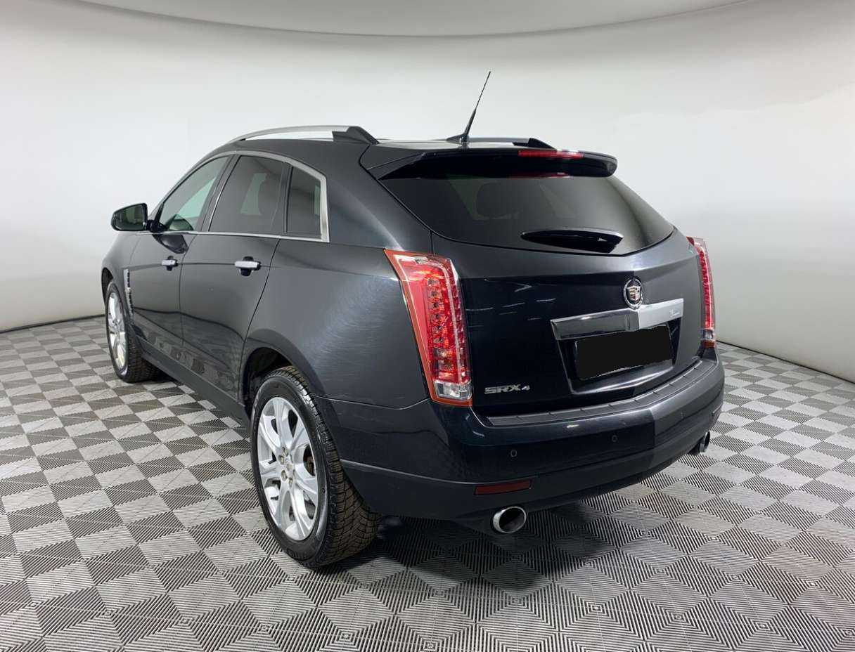 Cadillac SRX с пробегом — 2011 год. Фото: #6