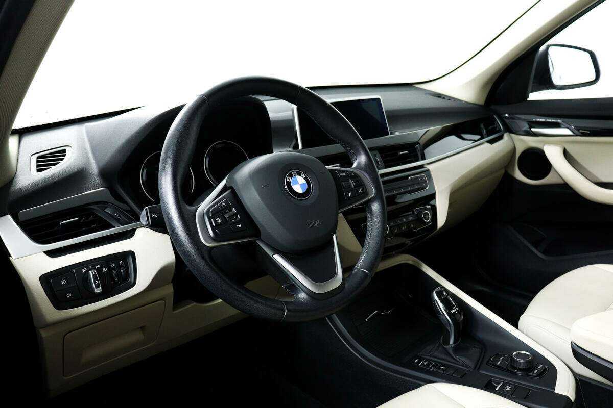 BMW X1 с пробегом — 2020 год. Фото: #12
