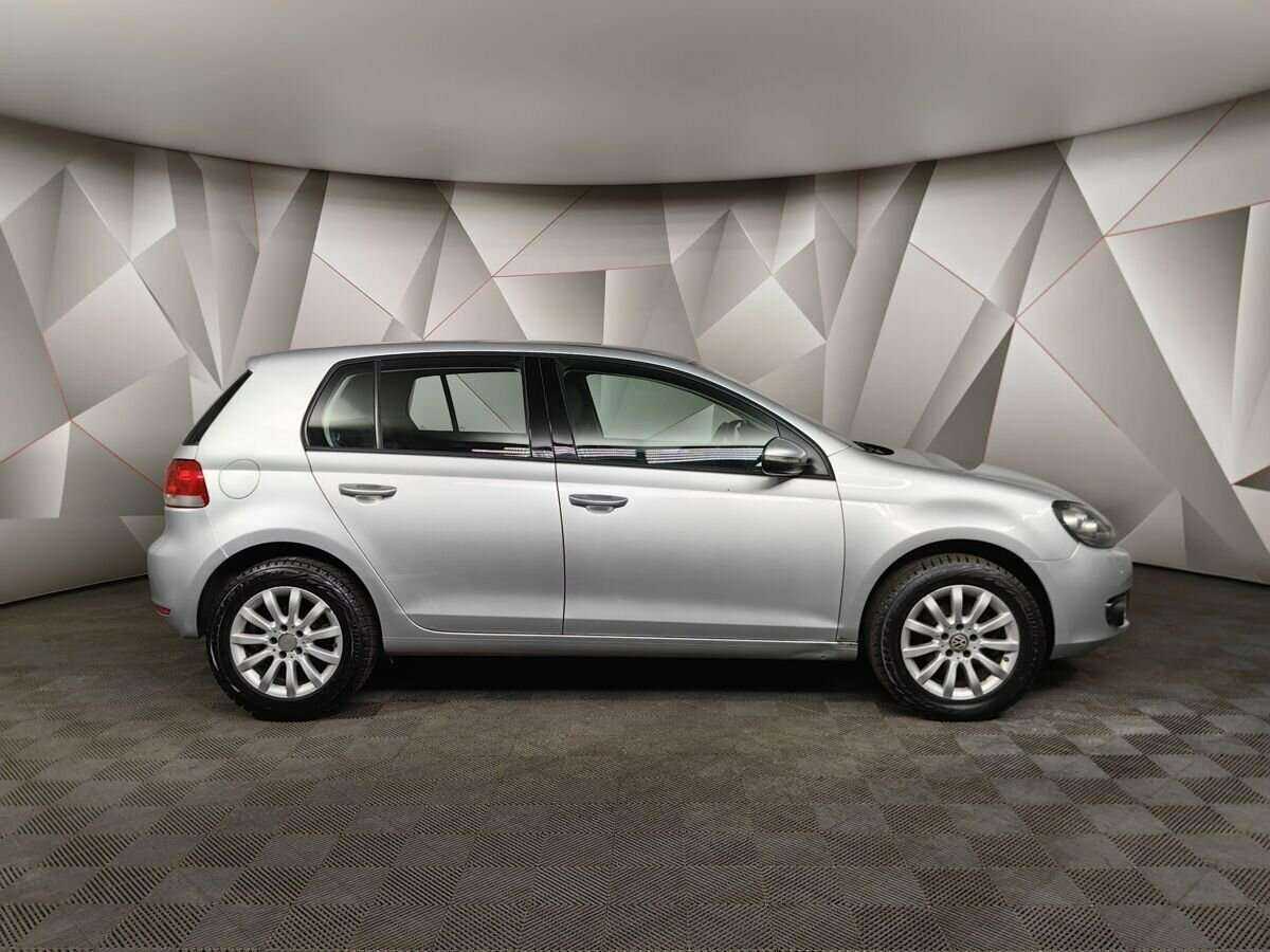Volkswagen Golf с пробегом — 2010 год. Фото: #5