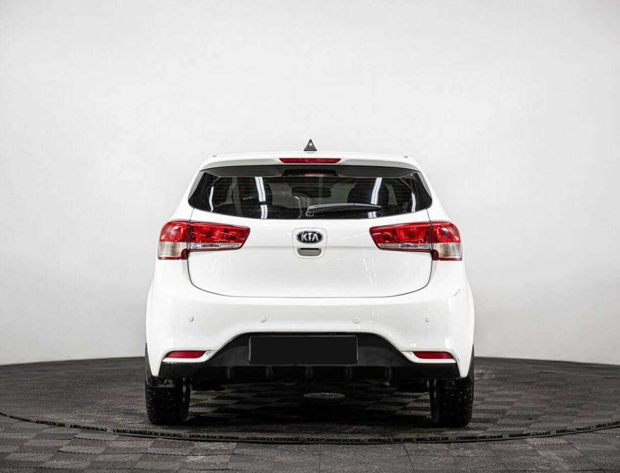 Kia Rio с пробегом — 2017 год. Фото: #4