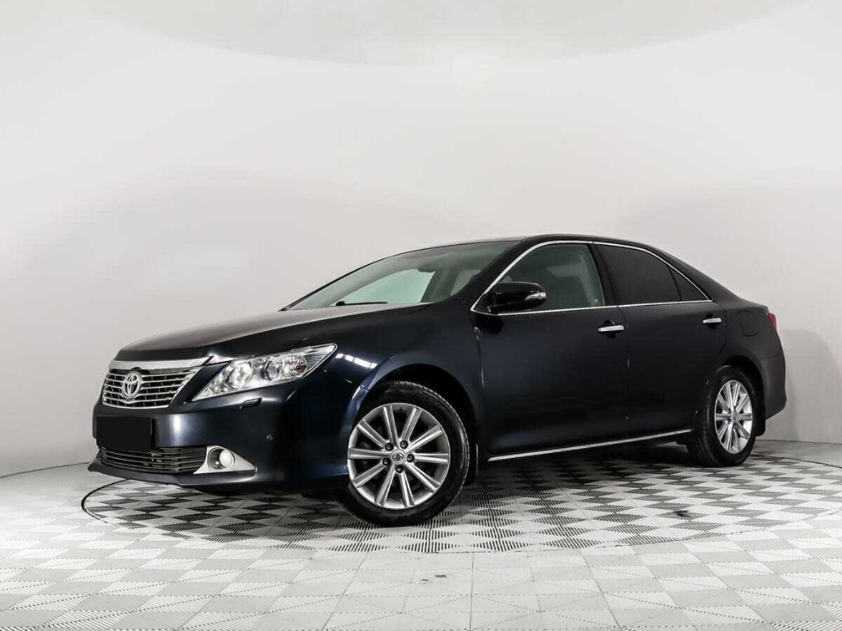 Toyota Camry с пробегом — 2014 год. Фото: #0