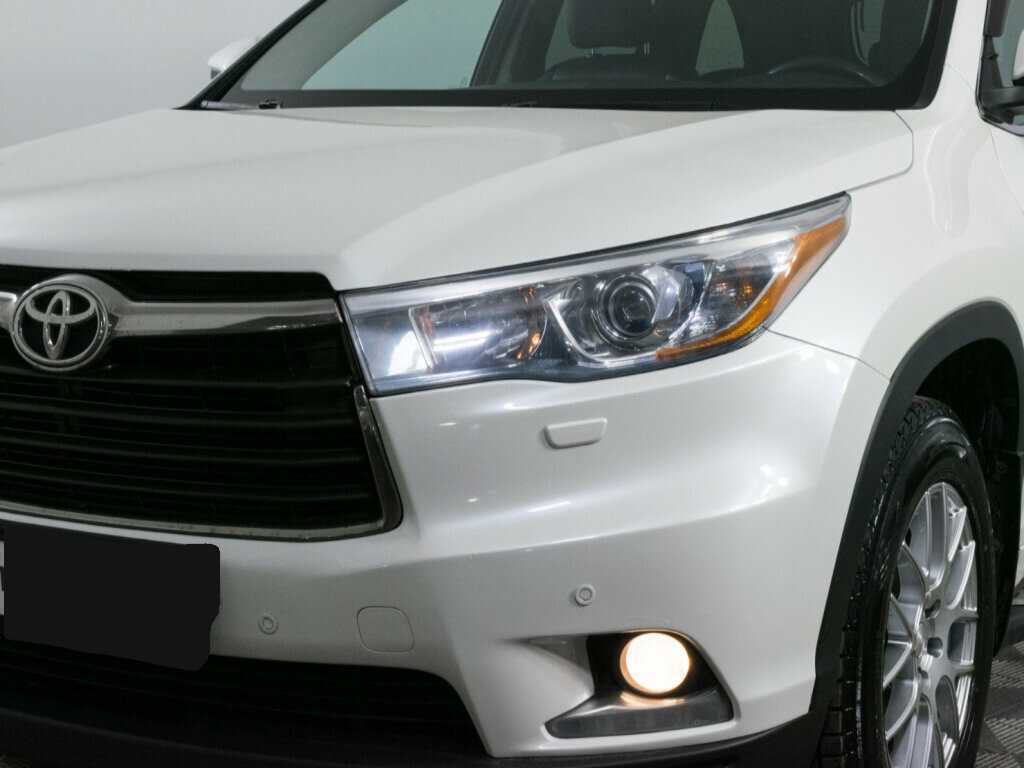 Toyota Highlander с пробегом — 2014 год. Фото: #19