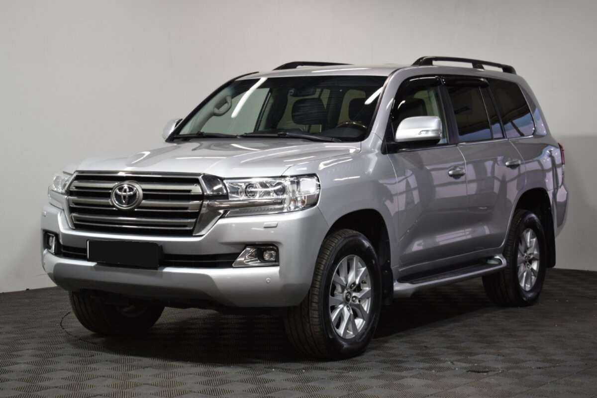 Toyota Land Cruiser с пробегом — 2015 год. Фото: #0