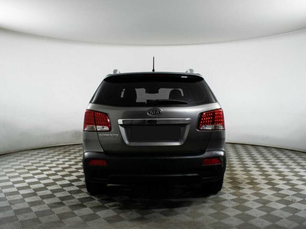 Kia Sorento с пробегом — 2010 год. Фото: #5