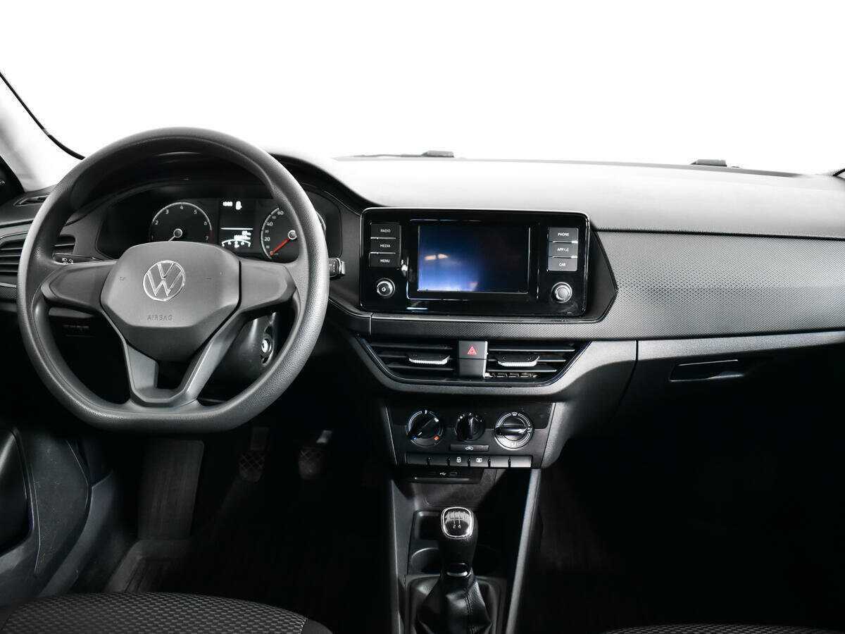 Volkswagen Polo с пробегом — 2020 год. Фото: #11