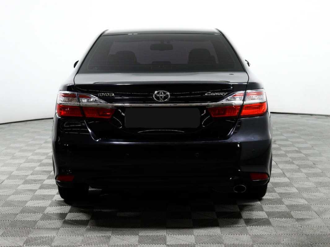 Toyota Camry с пробегом — 2016 год. Фото: #5