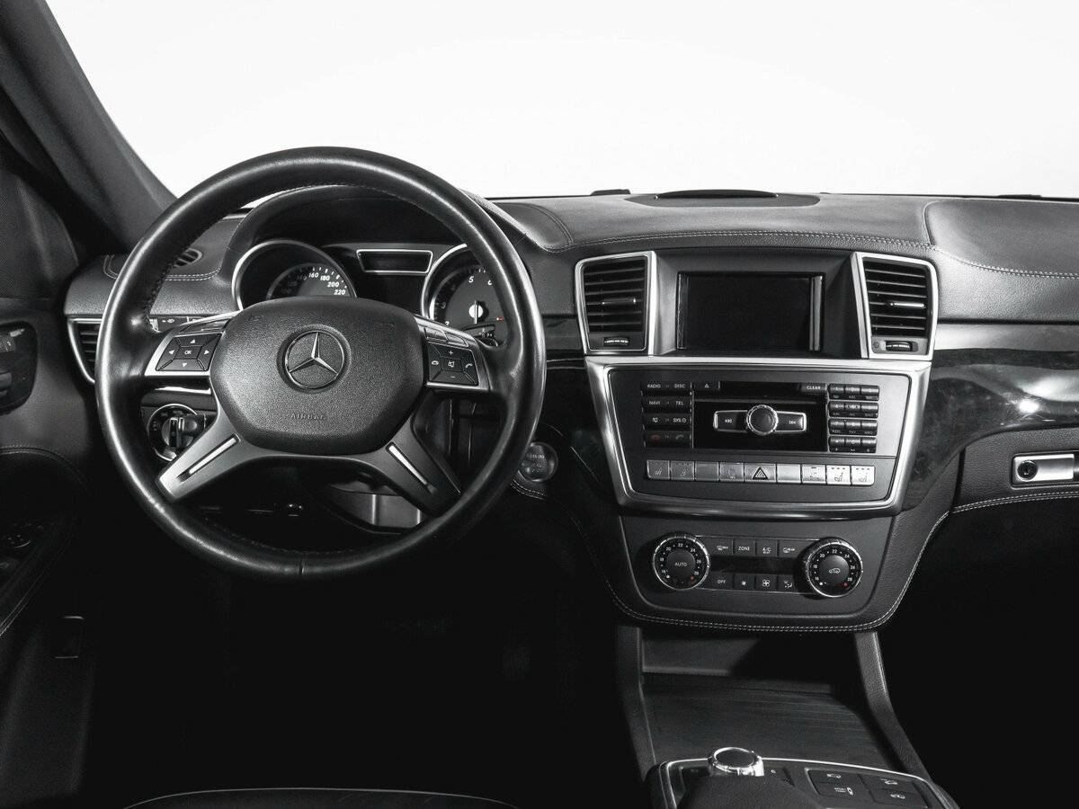 Mercedes-Benz M-Класс с пробегом — 2013 год. Фото: #11