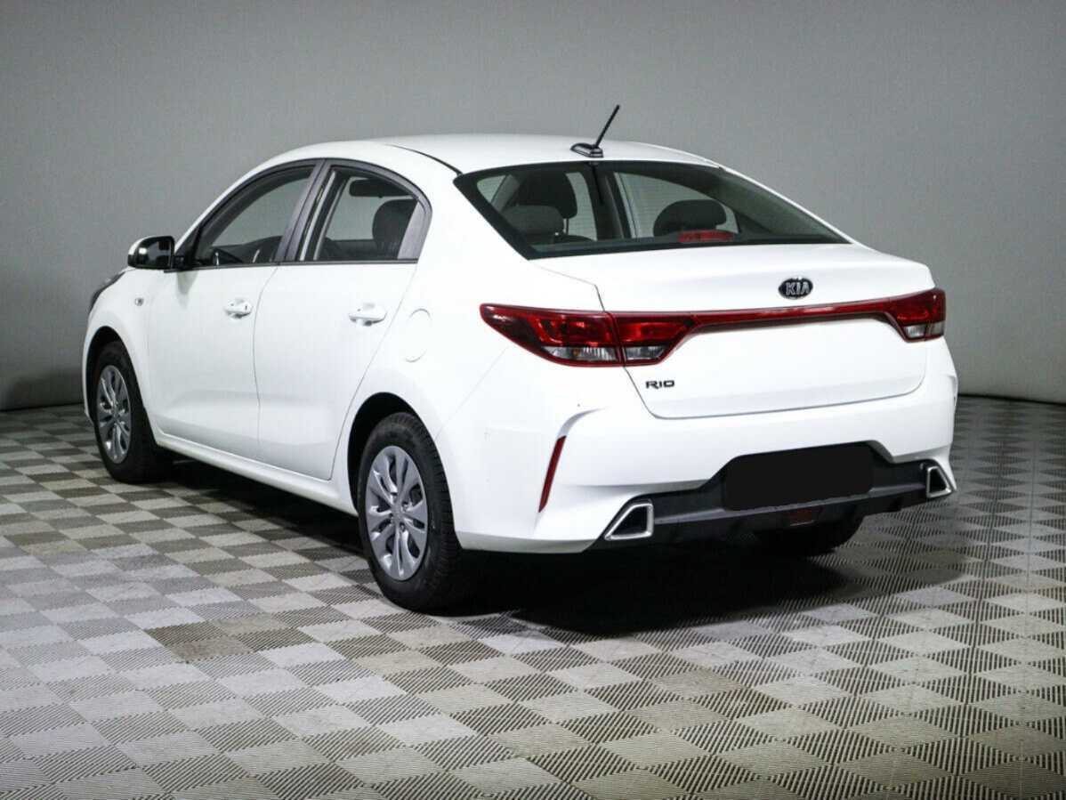 Kia Rio с пробегом — 2021 год. Фото: #6