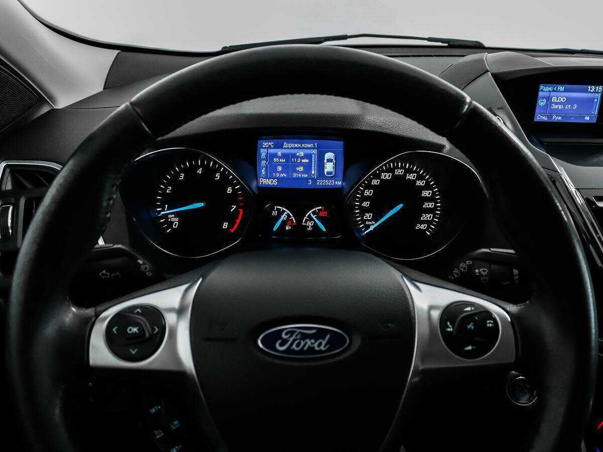 Ford Kuga с пробегом — 2014 год. Фото: #17