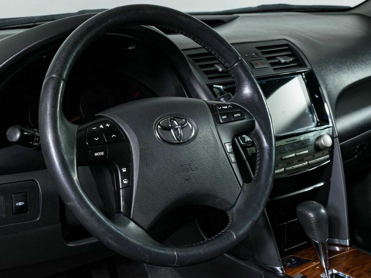Toyota Camry с пробегом — 2008 год. Фото: #10