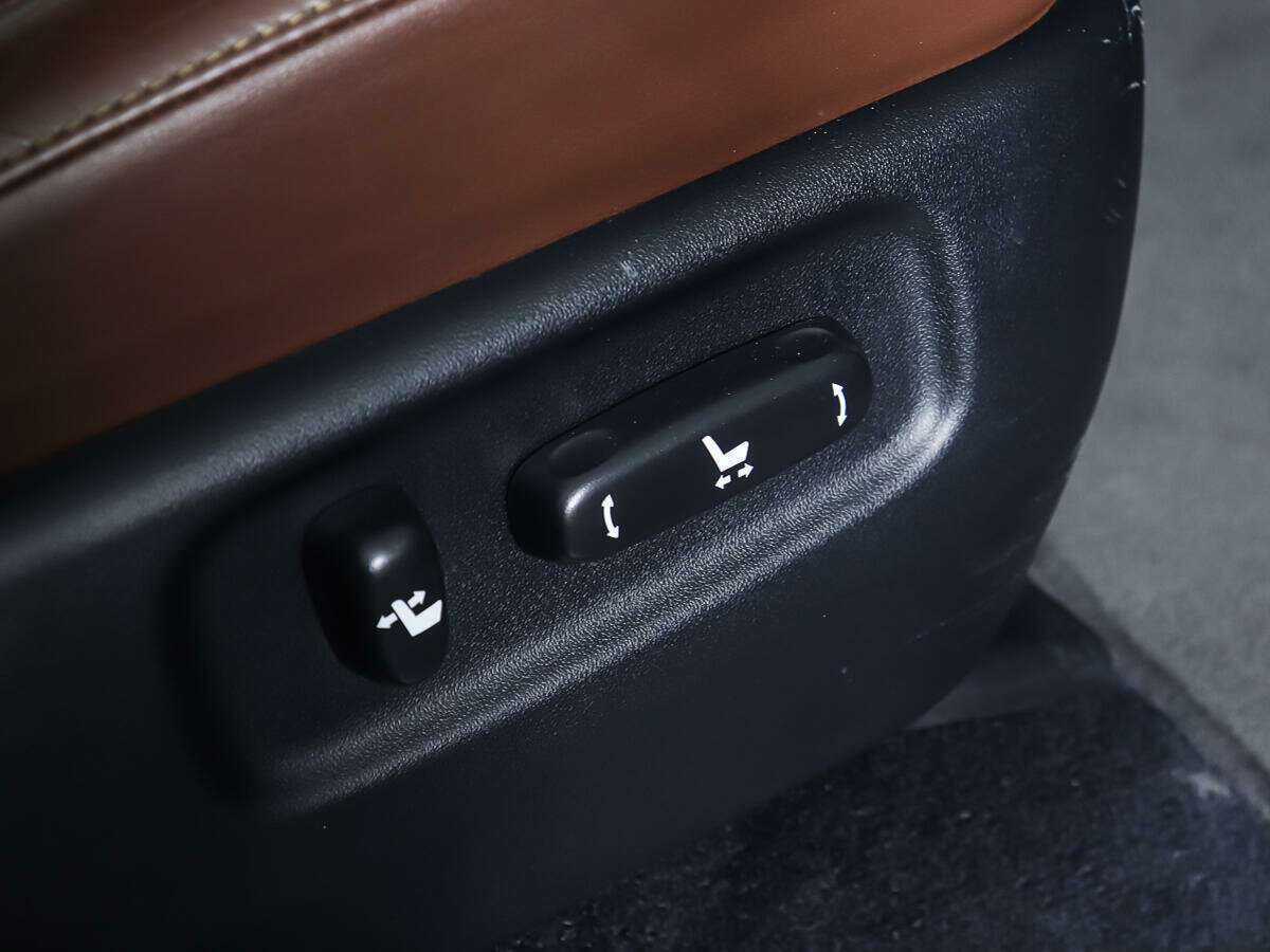 Toyota Land Cruiser с пробегом — 2016 год. Фото: #18