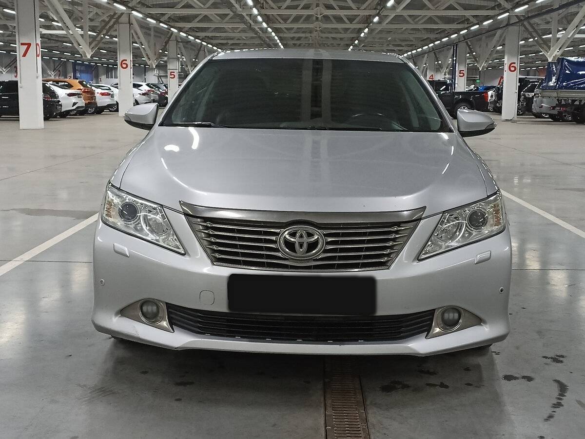 Toyota Camry с пробегом — 2014 год. Фото: #1