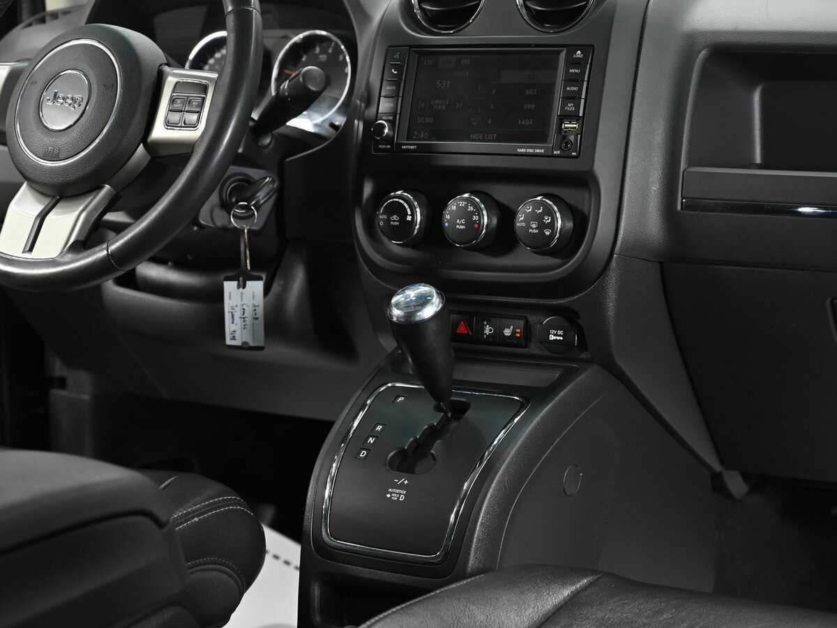Jeep Compass с пробегом — 2012 год. Фото: #8