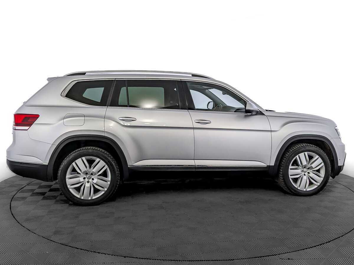 Volkswagen Teramont с пробегом — 2018 год. Фото: #3
