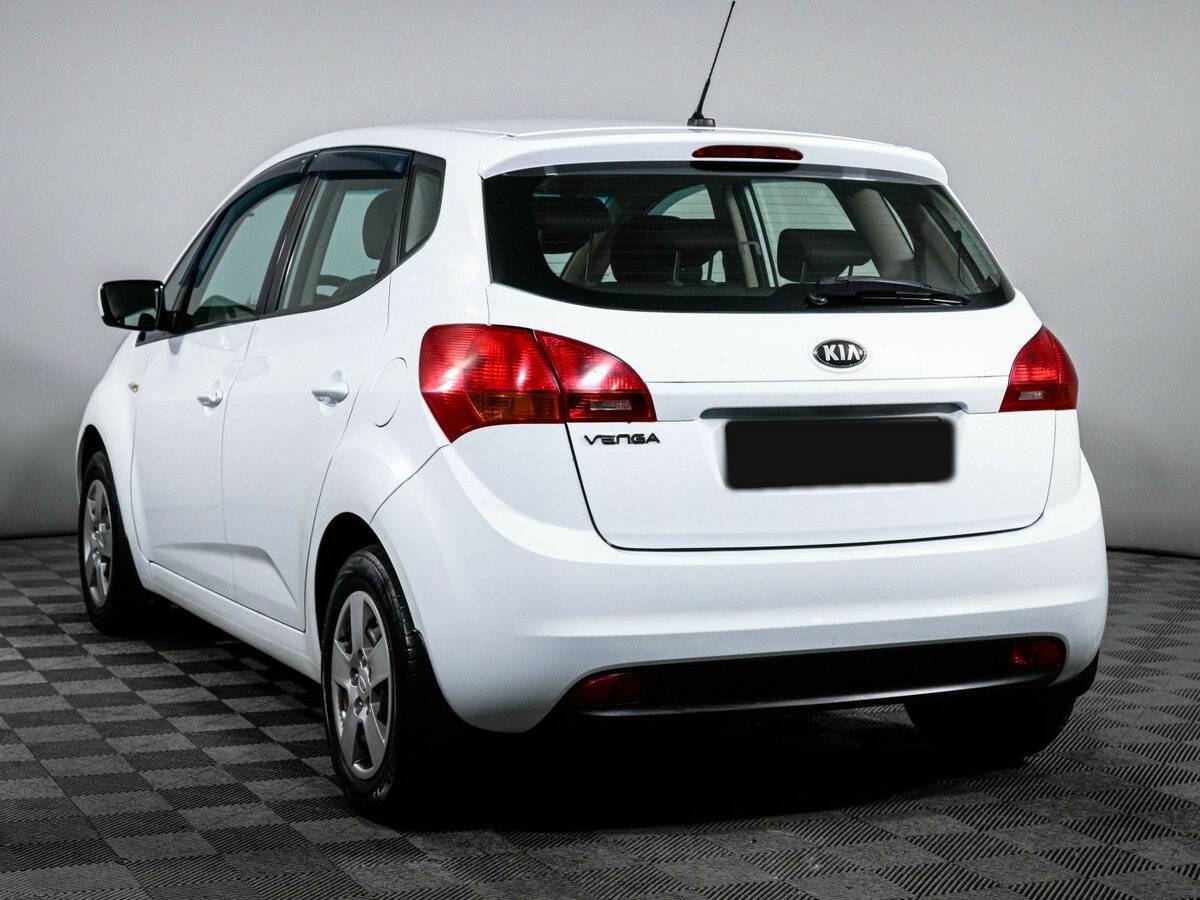 Kia Venga с пробегом — 2013 год. Фото: #5