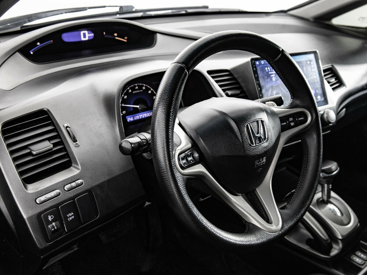 Honda Civic с пробегом — 2008 год. Фото: #11