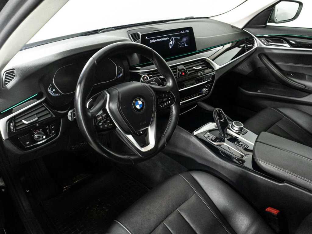 BMW 5 серии с пробегом — 2020 год. Фото: #10