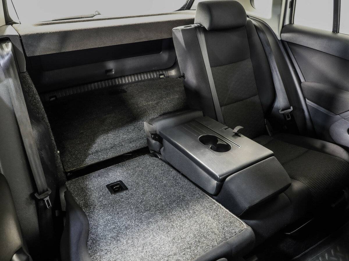 Volkswagen Tiguan с пробегом — 2011 год. Фото: #24