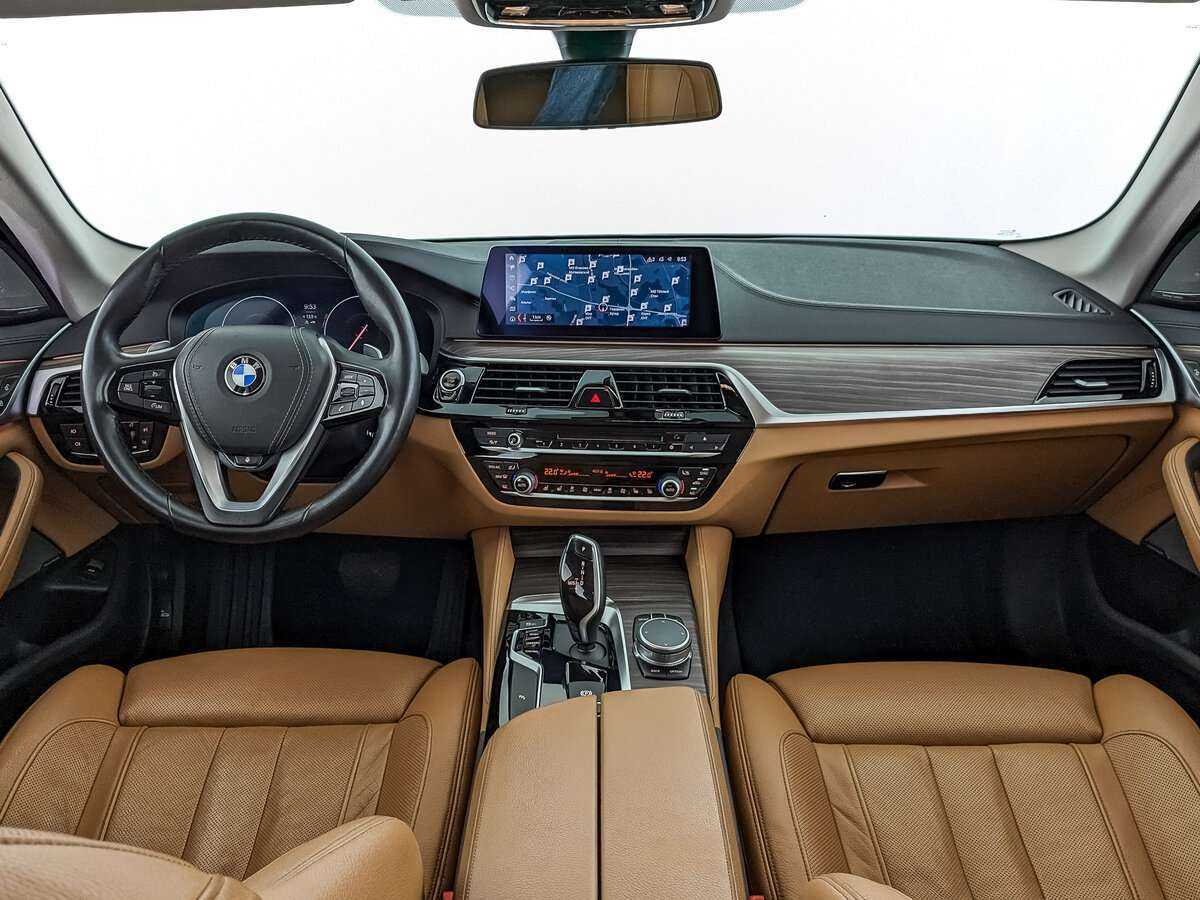 BMW 5 серии с пробегом — 2019 год. Фото: #9
