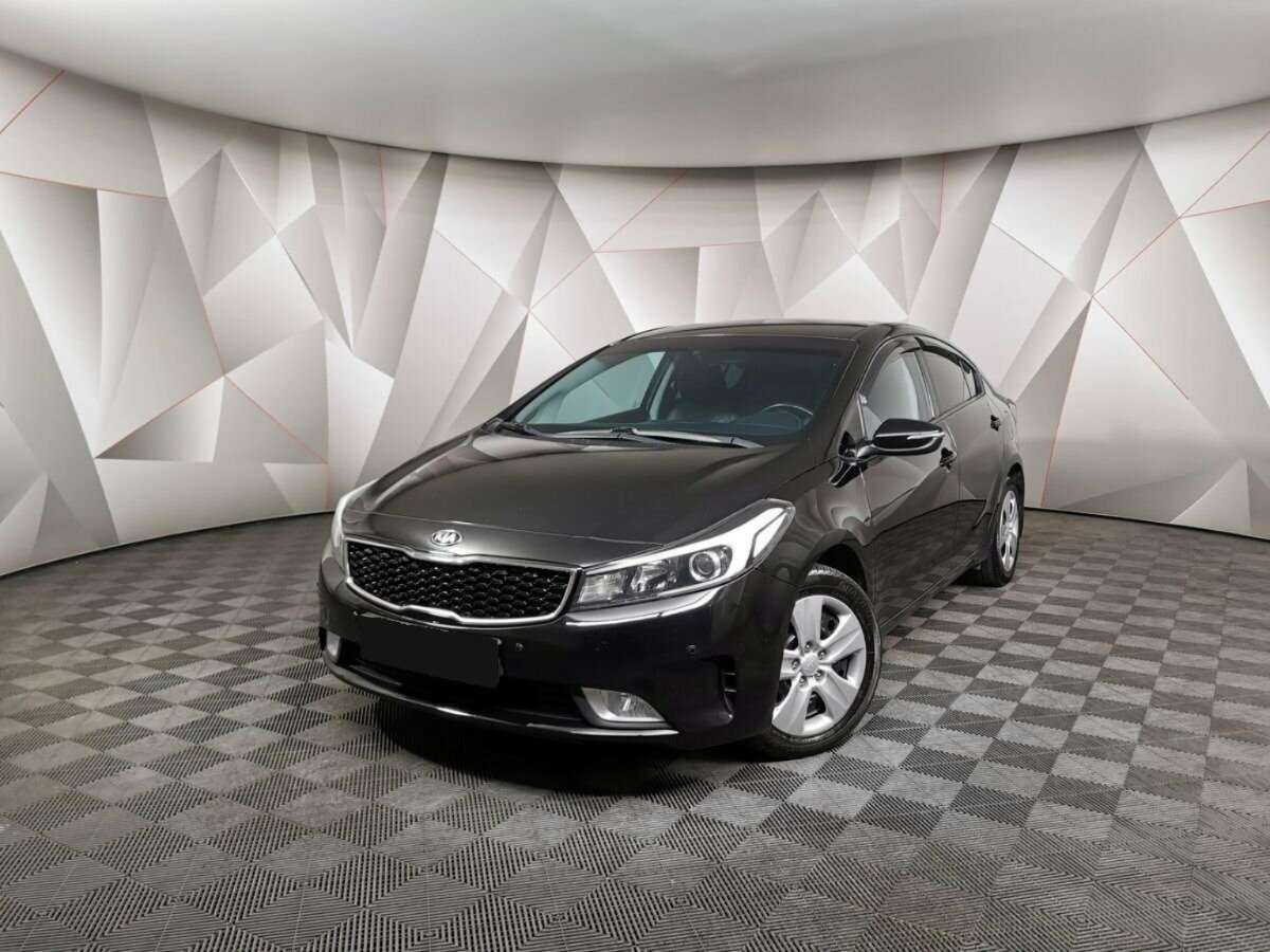 Kia Cerato с пробегом — 2017 год. Посмотреть фото