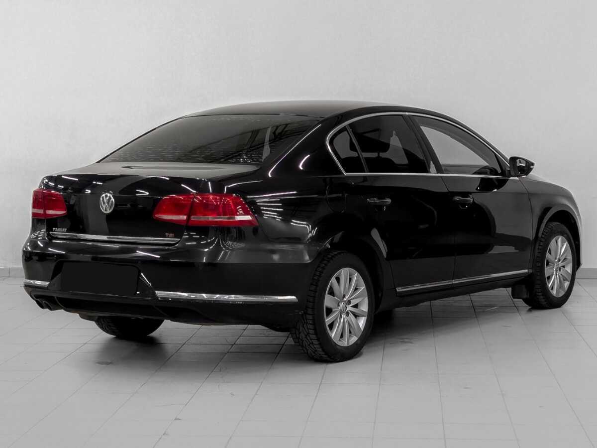 Volkswagen Passat с пробегом — 2012 год. Фото: #4