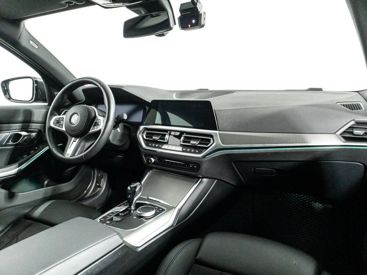 BMW 3 серии с пробегом — 2021 год. Фото: #8