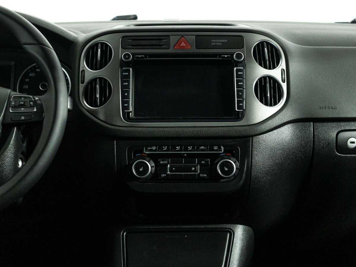 Volkswagen Tiguan с пробегом — 2010 год. Фото: #13