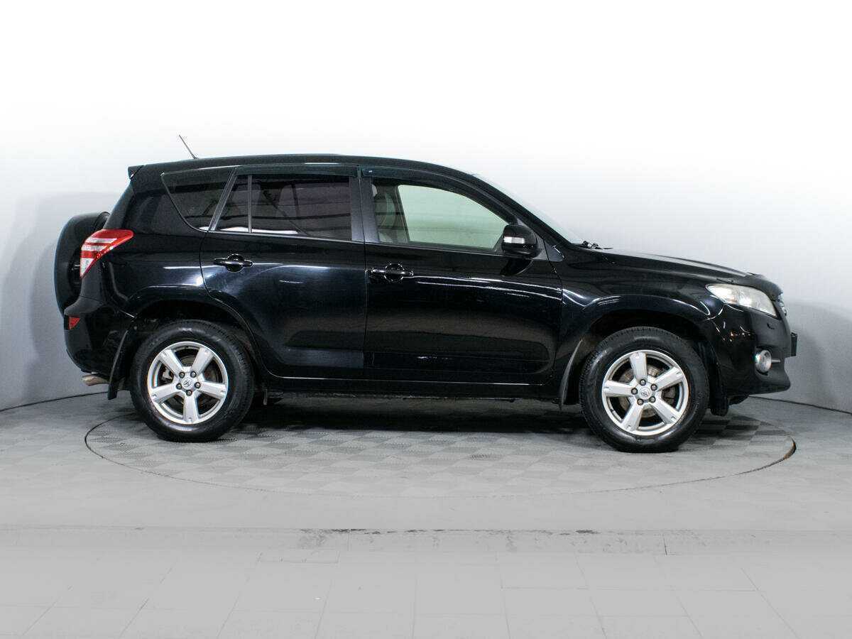 Toyota RAV4 с пробегом — 2011 год. Фото: #3