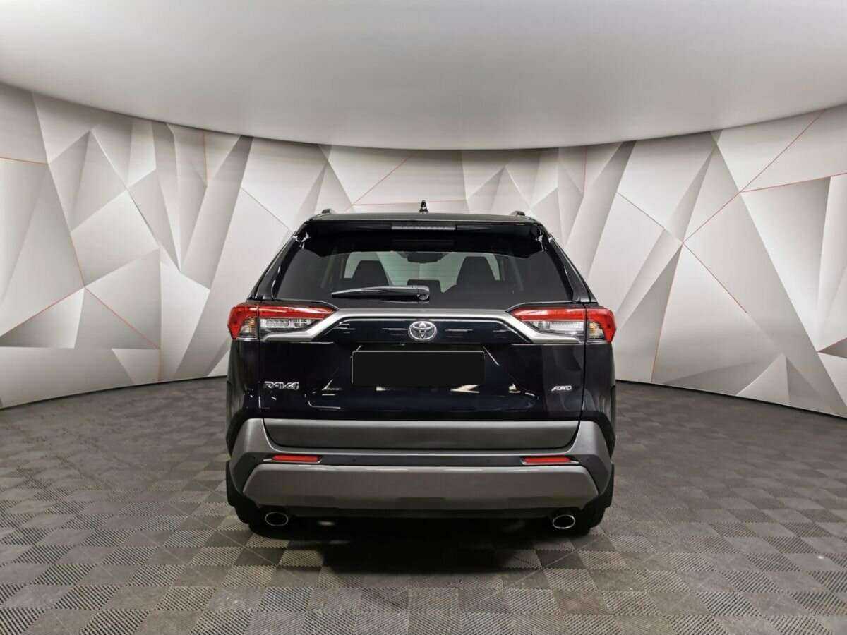 Toyota RAV4 с пробегом — 2019 год. Фото: #7