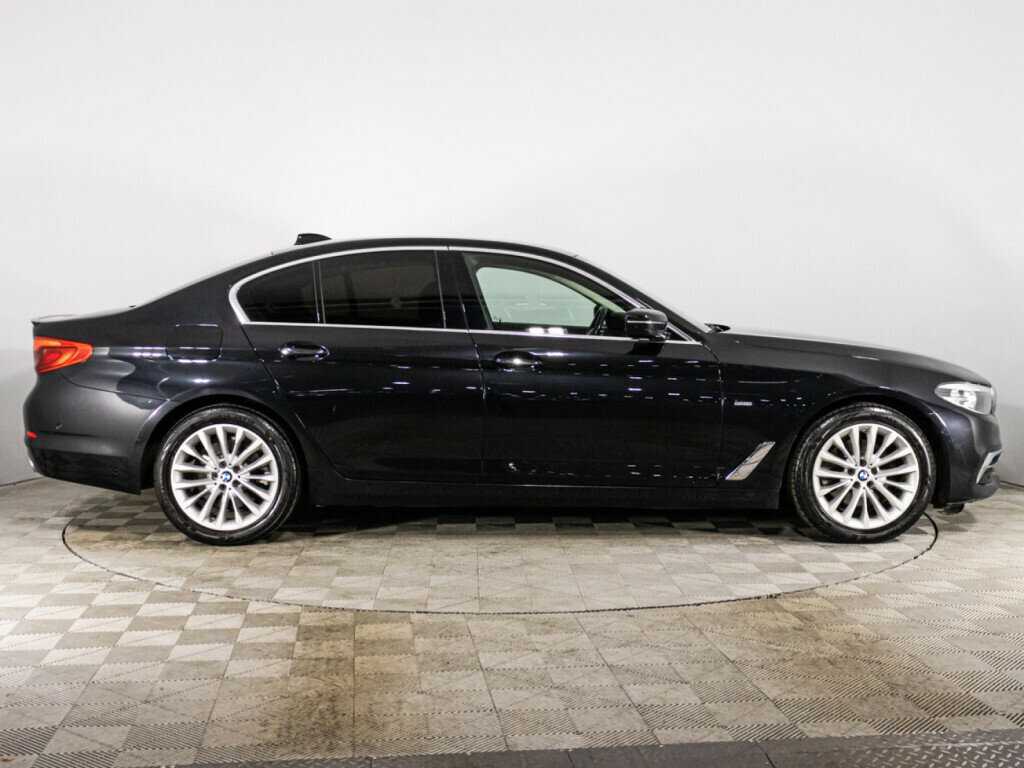 BMW 5 серии с пробегом — 2017 год. Фото: #3
