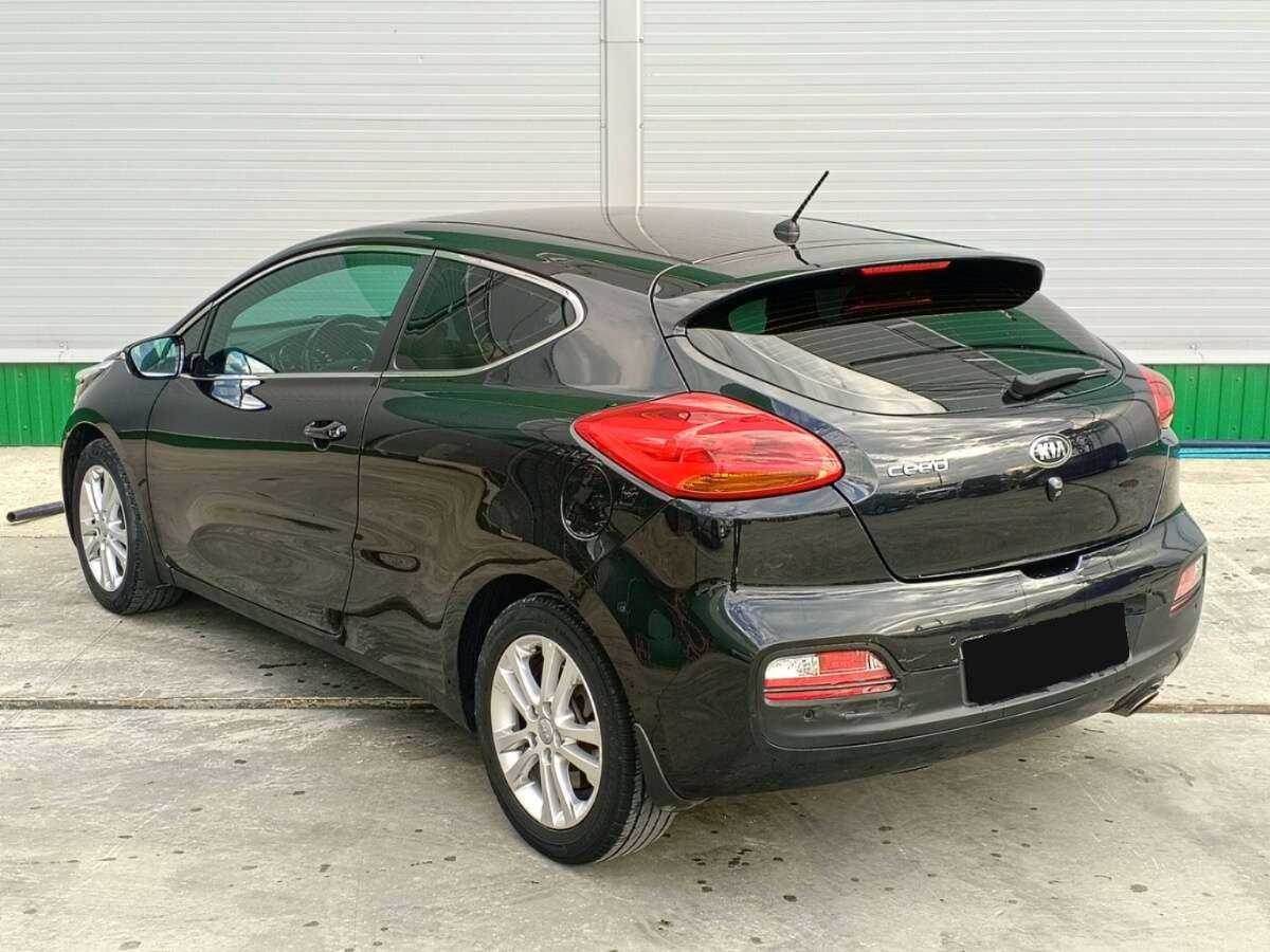 Kia Ceed с пробегом — 2015 год. Фото: #6