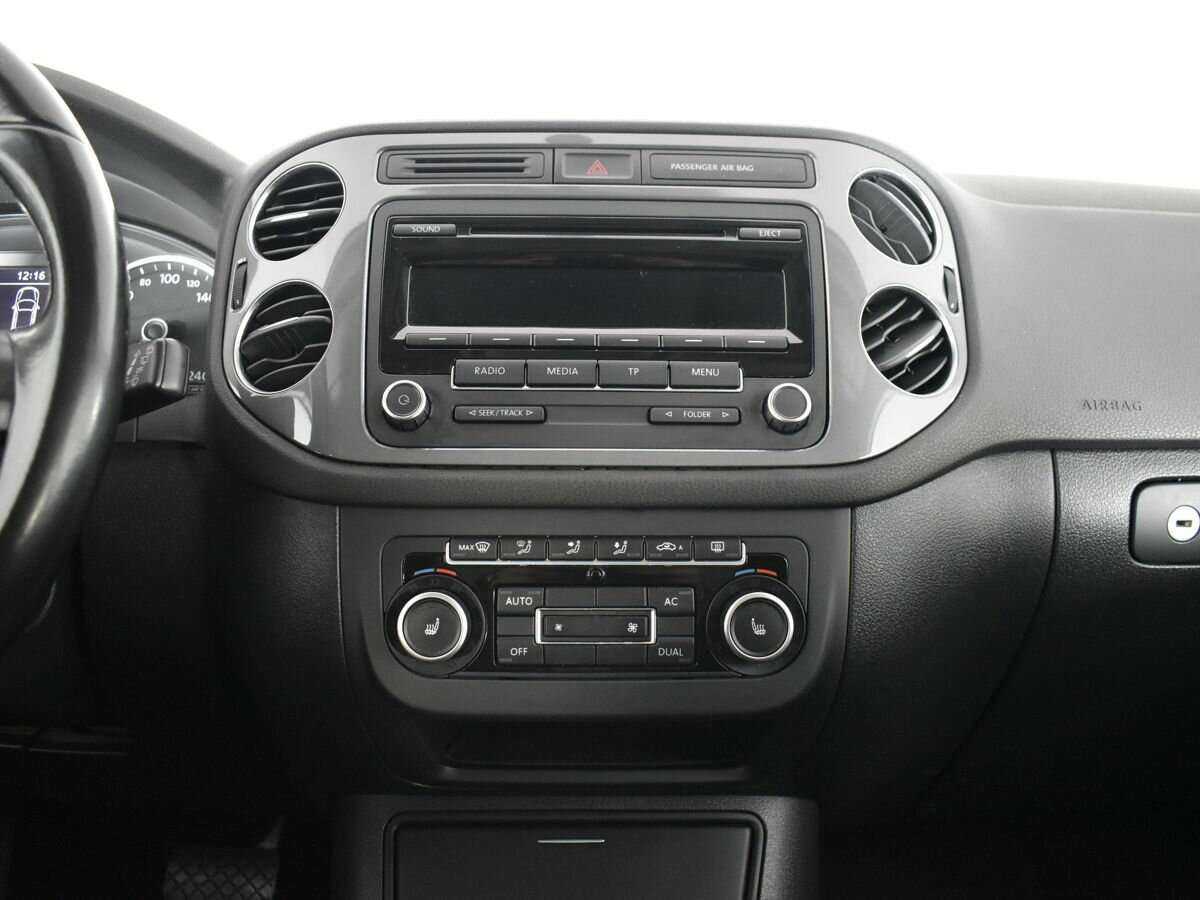 Volkswagen Tiguan с пробегом — 2012 год. Фото: #11