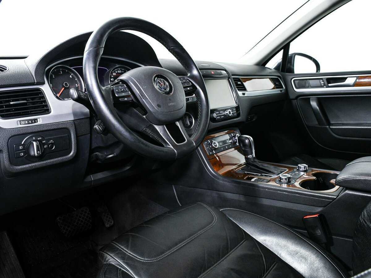 Volkswagen Touareg с пробегом — 2010 год. Фото: #12