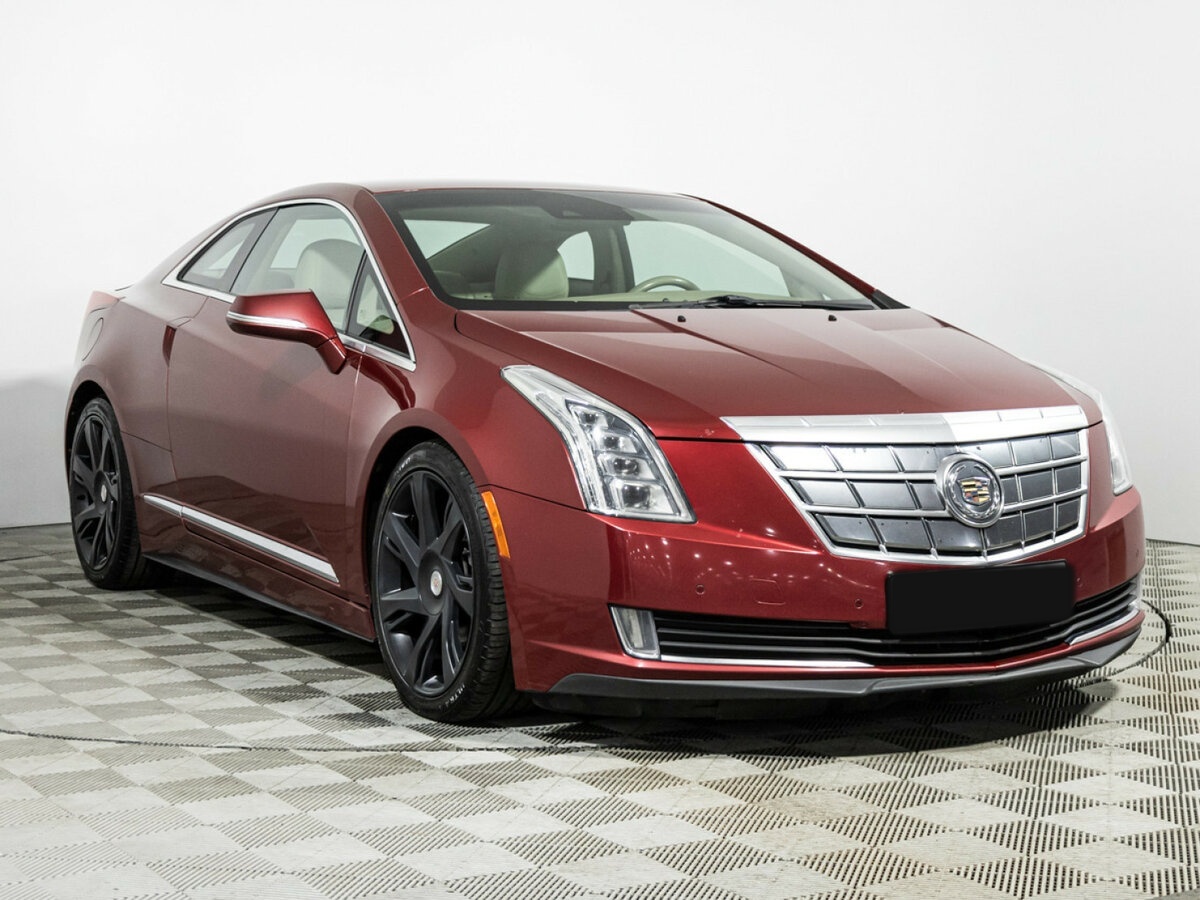 Cadillac ELR с пробегом — 2014 год. Фото: #2