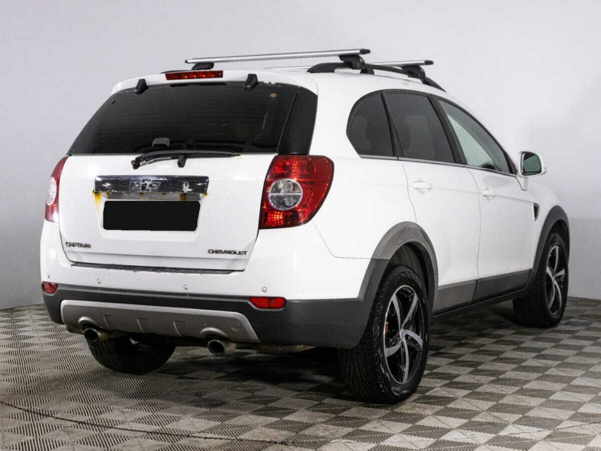 Chevrolet Captiva с пробегом — 2010 год. Фото: #4