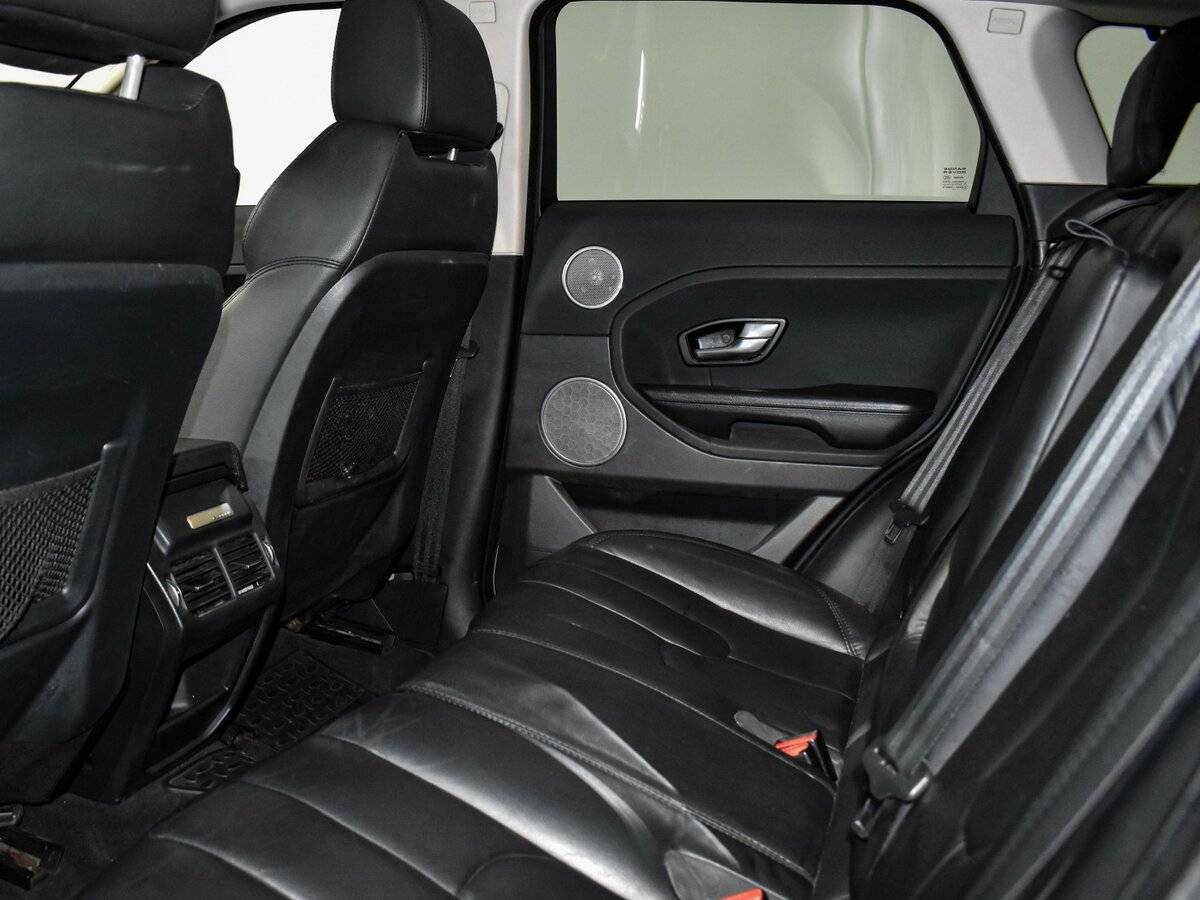 Land Rover Range Rover Evoque с пробегом — 2015 год. Фото: #9